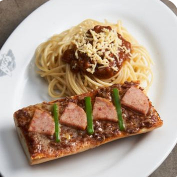 Bigg's Spaghetti With Pizza Bread